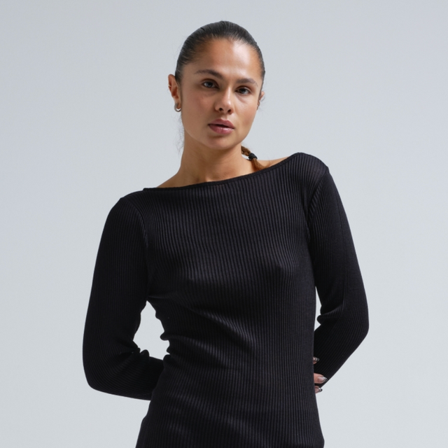 Elegant Merino Wool Black